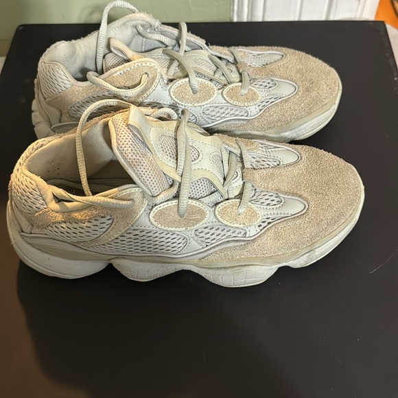 Preloved Yeezy 500 ‘Salt’ - Picture 8 of 12